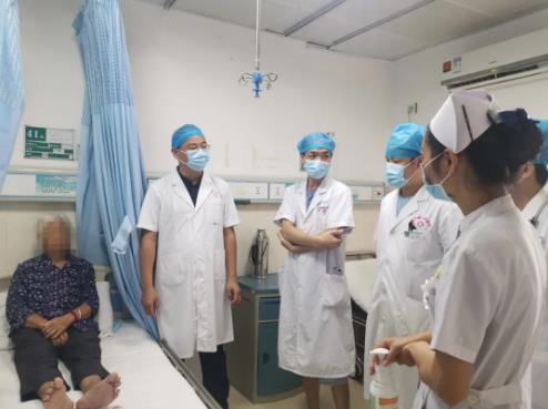 “2020年柳州好醫生好護士”系列報道（7）| 廖永鋒：讓老百姓在家門口就能得到高精尖的醫療技術診治